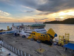 Jelang Libur Akhir Tahun, ASDP Ingatkan Pengguna Jasa Ferry Waspadai Cuaca Ekstrem