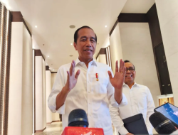 Jokowi Singkirkan Menteri PDIP dan NasDem dari Kabinet
