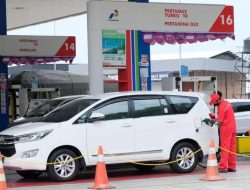 Bahlil: Jangan Ada Lagi Mobil Mewah Pakai Barang Subsidi
