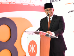 PKS Nyadar Rugi Selalu Orbitkan Anies