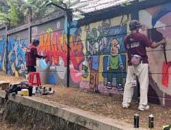 Berantas Vandalisme, KAI Commuter Wadahi Seniman Dalam Festival Mural