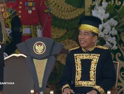 Jokowi Lebih Muliakan Influencer Ketimbang Sultan Kutai