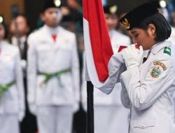Jokowi Harus Sanksi BPIP yang Larang Pemakaian Jilbab untuk Petugas Paskibraka Putri