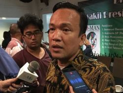 Pentolan Jokowi Mania: PDIP Hadapi Kekalahan Pakai Cara Picik