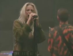 Mike Shinoda Ungkap Alasan Linkin Park Pilih Emily Armstrong sebagai Vokalis