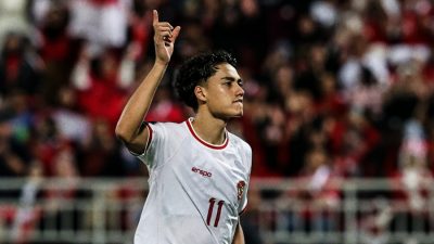 Rafael Struick Resmi Berseragam Brisbane Roar FC