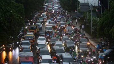 Belajar dari Macet Horor di Puncak, Ini 7 Tips Menghindari Stres Saat Terjebak Kemacetan