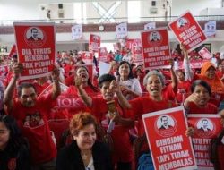 Pasukan Berani Mati Pembela Jokowi Hanya Cari Perhatian