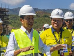 Jokowi Resmikan Smelter Tembaga PT Amman Senilai Rp21 Triliun