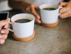 Hasil Studi: Banyak Minum Soda, Jus Buah Hingga Kopi Meningkatkan Risiko Stroke