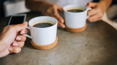 Hasil Studi: Banyak Minum Soda, Jus Buah Hingga Kopi Meningkatkan Risiko Stroke