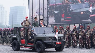 Panglima TNI Tinjau Geladi Bersih Puncak Acara HUT Ke 79 TNI Tahun 2024