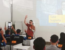 Eksplorasi Gedung Pos Indonesia, Puluhan Pelajar Ikuti Workshop Fotografi