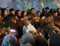 Can’t Help Falling in Love jadi Lagu Terima Kasih Untuk Jokowi 10 Tahun Urus RI