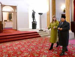 Presiden Prabowo Terlibat Adu Mekanik Soal Anabul dengan Angela Rayner: Saya Punya Delapan