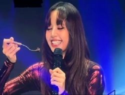 Bikin Hebot Jagat Maya, Ditawari Rendang, Lisa BLACKPINK Minta Pakai Nasi Panas!