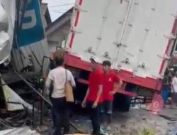 Kronologi Truk Tronton Rem Blong Tabrak Ruko: Sudah Oleng Sejak di Turunan Silayur