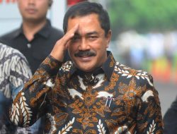 Presiden Prabowo Anugerahkan Kenaikan Pangkat Jenderal Kehormatan untuk Agus Andrianto