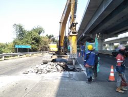 Jasamarga Rekonstruksi Jembatan Km 62 Tol Jakarta-Cikampek