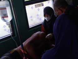 TPS Berdarah! Ketua KPPS Dibacok Warga saat Pemungutan Suara