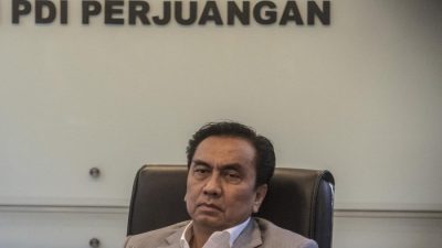Ngak Ada Ampun! Gegara Dukung RK-Suswono, Effendi Simbolon Dipecat Megawati
