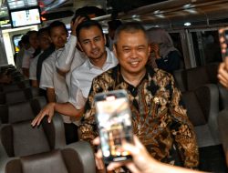 Alternatif Moda Nataru, Dua Menteri Prabowo Jajal Layanan Direct Train