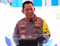 Ditanya Soal Parcok, Kapolri Lempar Senyuman: Tanyakan Partailah!