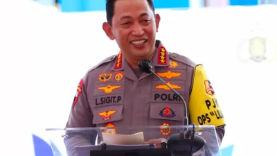 Ditanya Soal Parcok, Kapolri Lempar Senyuman: Tanyakan Partailah!