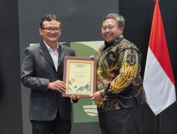 Komitmen Tingkatkan Iklim Investasi Berkelanjutan, Jasa Marga Raih Penghargaan di Ajang Investing on Climate by Editor’s Choice Awards 2024