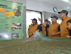 Pastikan Keamanan Jelang Pergantian Tahun, Bahlil Pantau Pos Pengamatan Gunung Merapi