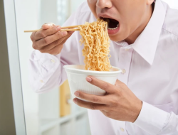 Bahaya! Makanan Ini Yang Tidak Boleh Dipadukan Sama Mi Instan, Bisa Sebabkan Peradangan Kronis