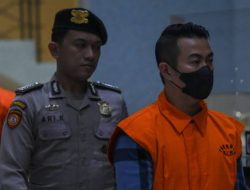 KPK Sita Perhiasan dan Uang Miliaran Mantan Pj Wali Kota Pekanbaru dari 21 Lokasi