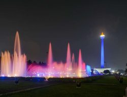 Isi Libur Panjang, Nikmati Keseruan Wisata Malam dengan Pertunjukan Air Mancur Spektakuler di Monas!