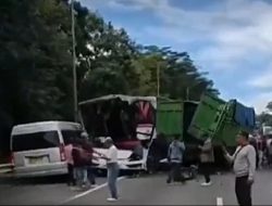 Kecelakaan Tol Cipularang Minggu Pagi: 6 Kendaraan Terlibat Tabrakan Beruntun, Ini Penyebabnya