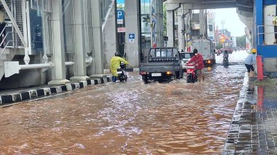 Update Banjir Jakarta: 35 RT Masih Terendam, Ketinggian Capai 80 Cm
