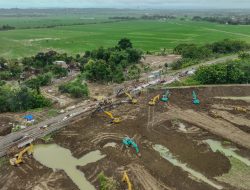 KAI Terus Berupaya Gerak Cepat Pulihkan Jalur Terdampak Banjir Sungai Tuntang