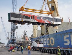 Datangkan 12 Unit KRL Baru, KAI Commuter Tambah Kapasitas Angkutan Commuter Line di Jabodetabek