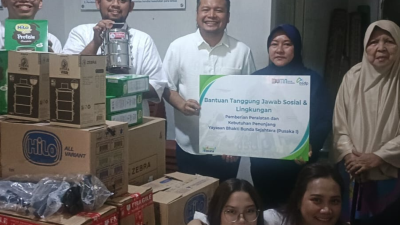 Perkuat Komitmen Sosial, ASDP Berikan Bantuan untuk Lansia