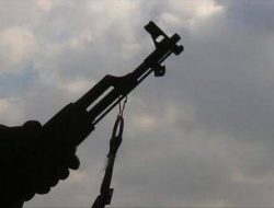 Pecatan TNI Tembak TNI Aktif di Belitung, Sandera Korban, Kini Buron