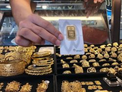 Meroket! Harga Emas Tembus Level Tertinggi, Naik Jadi Rp1.577.000 per Gram