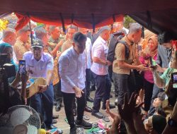 Gibran Sambangi Lokasi Pengungsian Warga Terdampak Kebakaran di Kemayoran