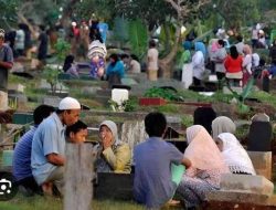 Adab dan Tata Cara Ziarah Kubur dalam Ajaran Islam