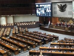 DPR Ketuk Palu, RUU Minerba Sah Jadi Undang-Undang