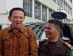 Bawa Sejumlah Dokumen, Ahok Penuhi Panggilan Kejagung
