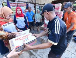 Relawan Pertamina Peduli Bantu Warga Terdampak Banjir Bekasi