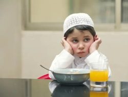 Bagaimana Cara Mengajarkan Anak Berpuasa? Berikut Tipsnya