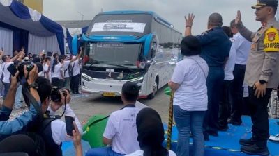 Pelindo Berangkatkan Ribuan Pemudik Gratis ke 19 Kota Tujuan