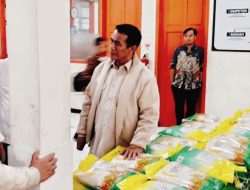 Mentan Tinjau Operasi Pasar Murah di Gresik