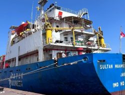 Dukung Distribusi Amonia, PELNI Perkuat Sinergi BUMN melalui Shipping Agency