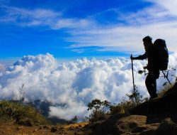 Polisi Ungkap Penyebab Meninggalnya Dua Pendaki Wanita di Puncak Carstensz